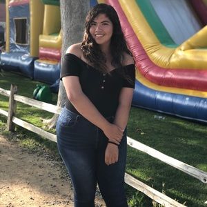 Meet your Posher, Veronica